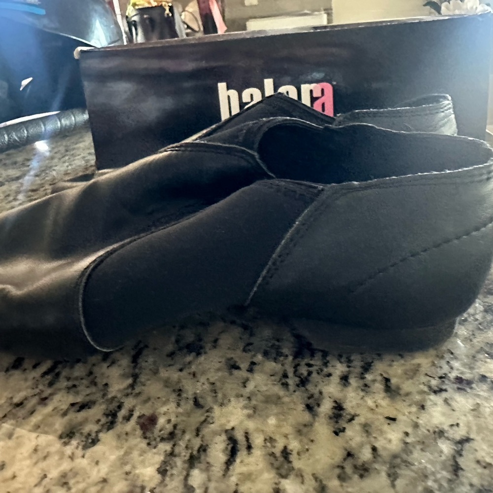 Balera Black Jazz Shoes (girl size 6)